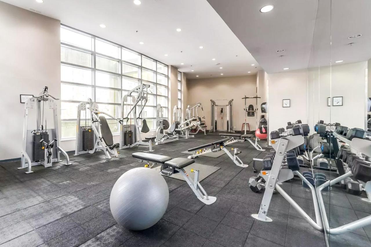 Heart Of Downtown 1 Bd Entire Condo - Pool, Gym, Parking, Office, Ac Ванкувер Екстер'єр фото